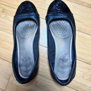 Used inflights size 8.5 black